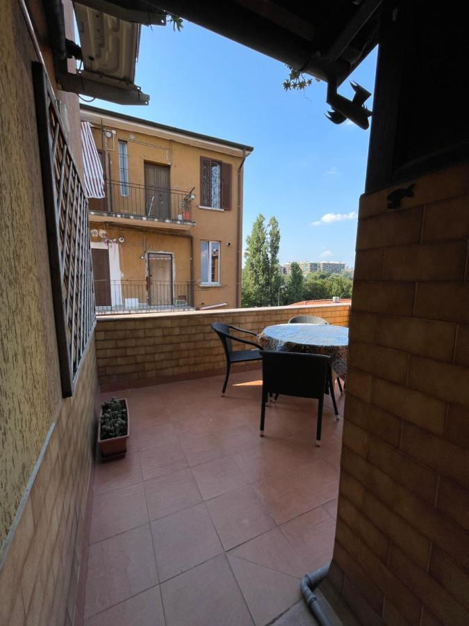 Apartamento De Sura - La Terrazza Sul Naviglio Milán Exterior foto